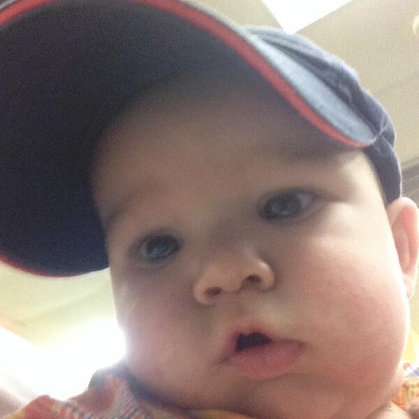 MyFirstSelfy's tweet image. Talked my pops into a new hat. It tastes great, and looks good on me too. #EatMoreHats