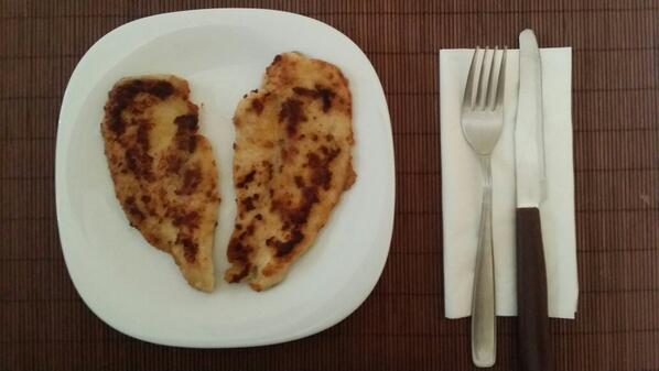 FedericaTersign's tweet image. @coldplay just spotted you in my plate in Sora, Italy! ;) #differentGSPoster  #GSPoster