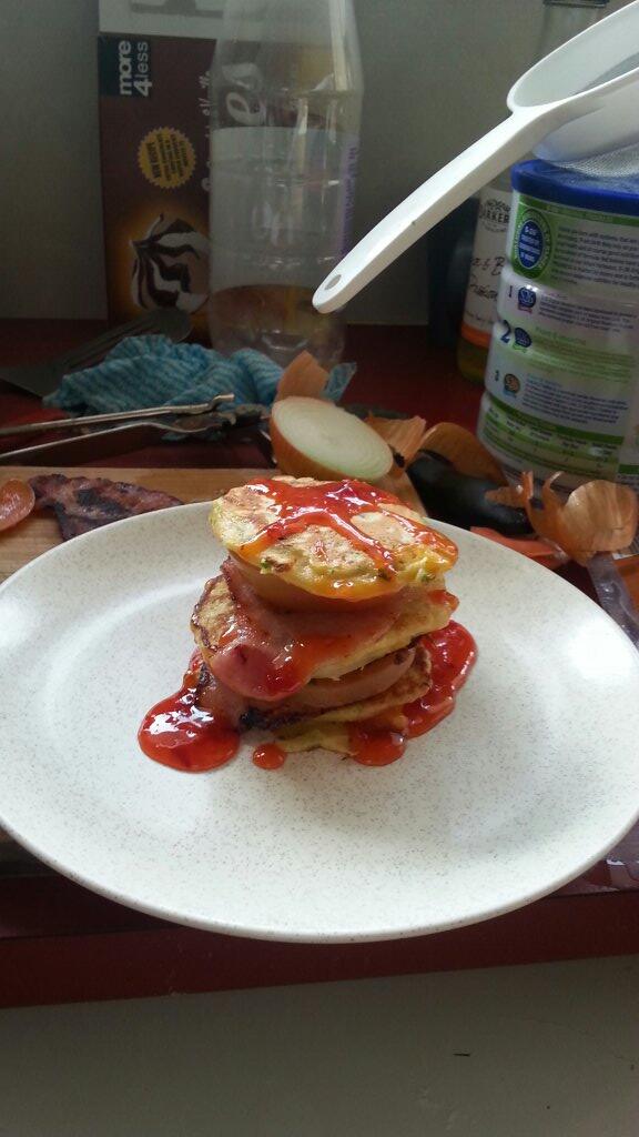 gremi907's tweet photo. Sunday breakfast is served. http://t.co/4VVJLtGavl