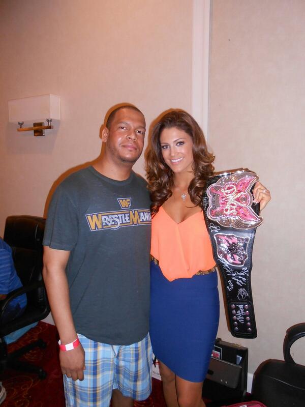 @EveTorresGracie So awesome meeting you at #LegendsOfTheRing today. You should come back more often.