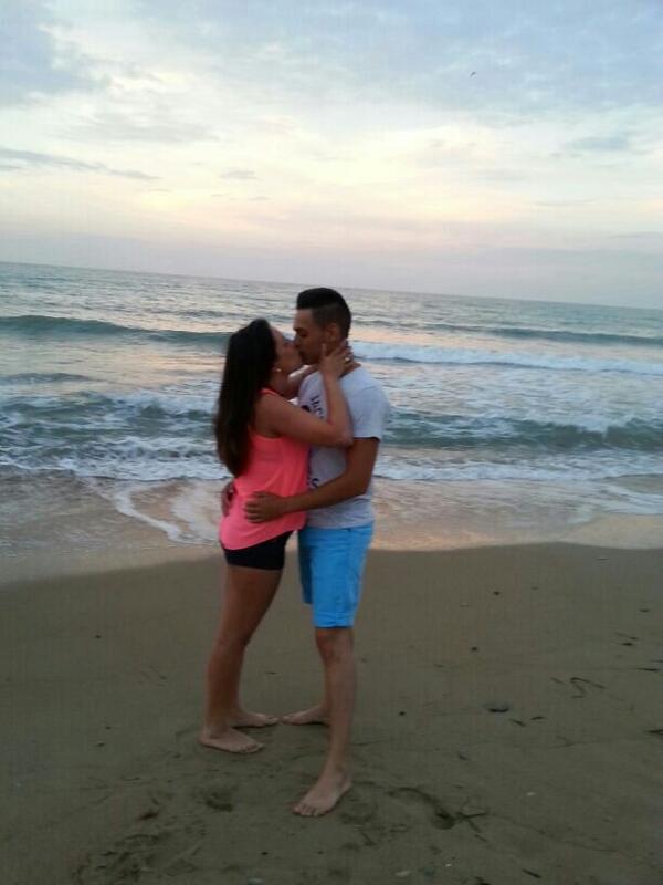 Nachoalvarez92's tweet photo. Muxisimas gracias mi vida por estas vacaciones inolvidables ers la mejor del mundo @mery89eri  teee kierooo muxisimoo http://t.co/JpnsHm6p7s