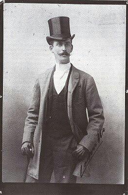BarNegroniTO's tweet photo. Count Camillo Negroni. This guy, this is the guy! #NegroniWeek http://t.co/ET9K0gfzLN