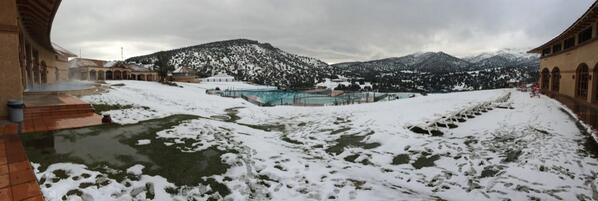 MagniTelescopic's tweet photo. Hacienda Santa Martina nevado y frio http://t.co/DemnzFwGb9