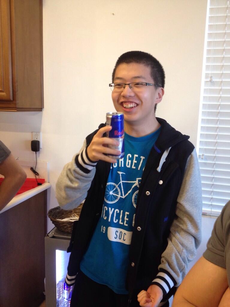 BpkZyQPCQAIs8OE.jpg:large