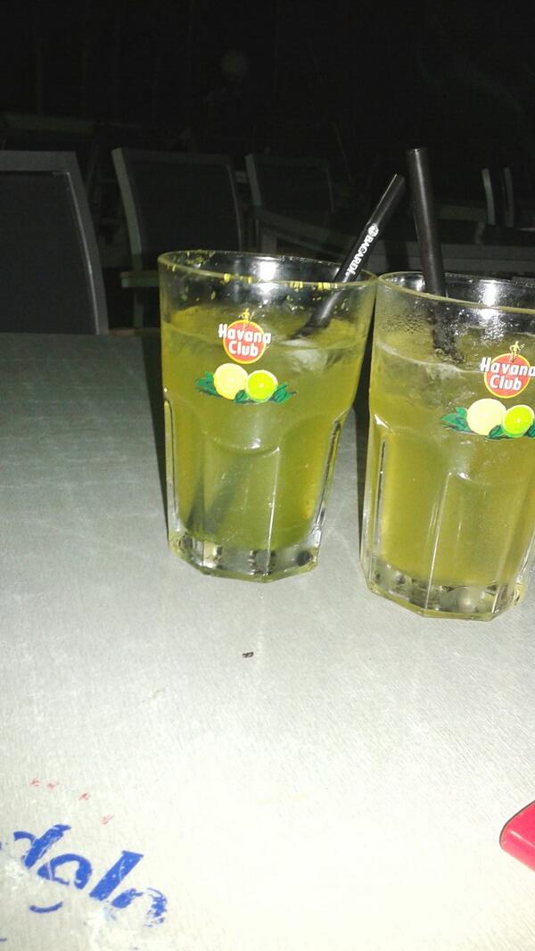 mirii_95's tweet photo. #nochedemojitos con @candeladelariva  en @Sala1358 http://t.co/AKKsfa9YMi