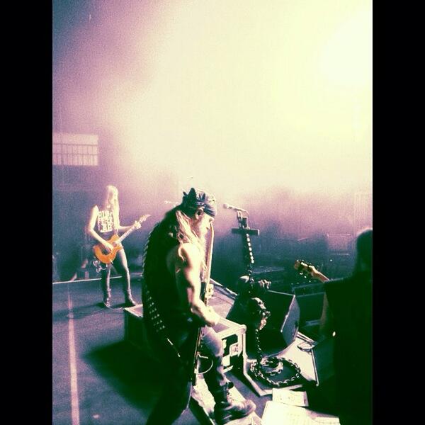 ZakkWyldeBLS's tweet photo. Soundcheck'n w/My BL BRETHREN O' DOOM...tBLSt SDMF http://t.co/6u31SoGQTF
