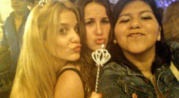criistinna18's tweet photo. TETETETEEEEEE 🎶 #OSAMO http://t.co/zqLMMf9vir