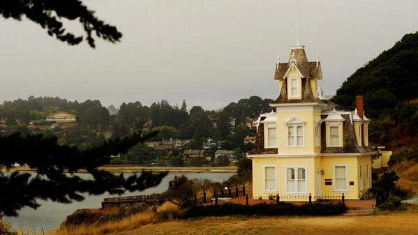 JaySiegan's tweet photo. Location #3 for our events today also happens to be in @townoftiburon: the beautiful Lyford House. #eventprofs http://t.co/9beXH5Sqhy