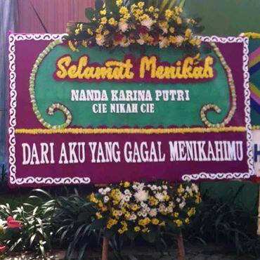 FachriMuhammads's tweet photo. Eeerrrrrr ucapan apaan ini !!!! HAHAHA! XD . Selamat pagi. #jleb http://t.co/KxYbtROw1I