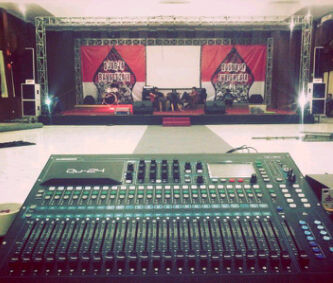 djogjabanget15's tweet photo. Pagi guys are you ready to #djogjabanget2014 #soundofindienesia ?? Ini dia penampakan stagenya http://t.co/NT6pae8D9u