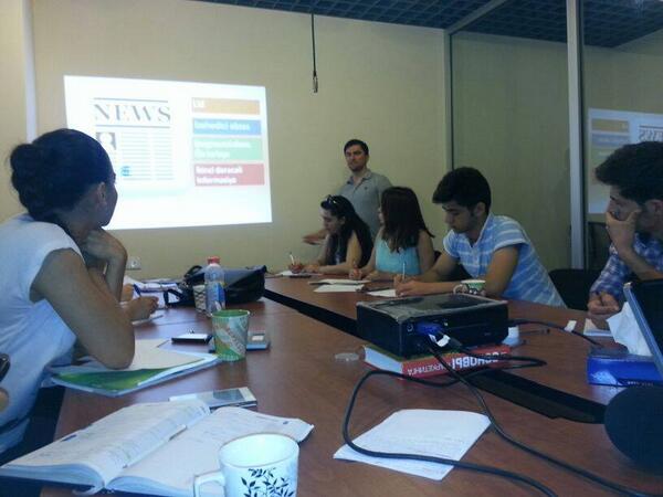 kisilerklubu's tweet image. Media Fabriki 2-də online xəbərçilik təlimləri. Təlimçi Media və PR üzrə mütəxəssis @VugarBaba  #mediafabriki2 #telim