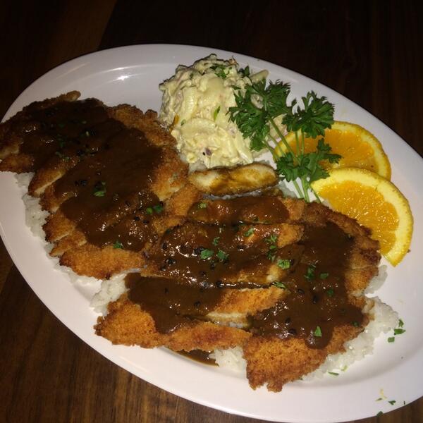 CoryYamaguchi's tweet photo. Chicken Katsu Curry Rice (at @SpotSizzling Soups) http://t.co/XzHTF2x6gD http://t.co/VhCFVBeSN7