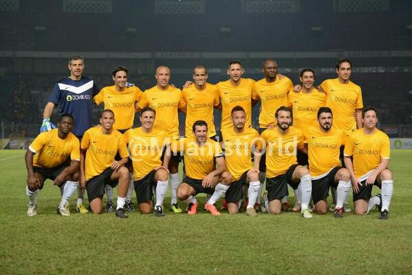 Buongiorno.. Selamat pagi, salam dari para pemain legend yg main semalam :)