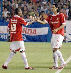 luizadriano9's tweet photo. Obrigado capitão #fernandao por ter a honra de ter jogado com vc descansa em paz 🙏🙏🙏🙏🙏🙏🙏 http://t.co/yxBjkzA0J6