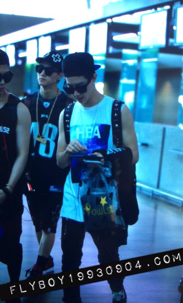 BplW1GsCYAAtxtQ.jpg:large