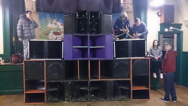 maduza23's tweet image. #UK2013 #BRAINsKANCOmmUnit2013  #megtekImperialBeatZ