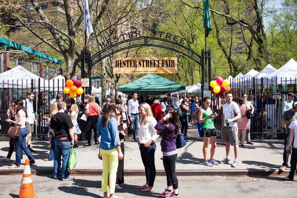CoinDesk's tweet image. New York’s Hester Street Fair Teams Up With BitPay for Weekly Bitcoin Market coinde.sk/1kIKYdr