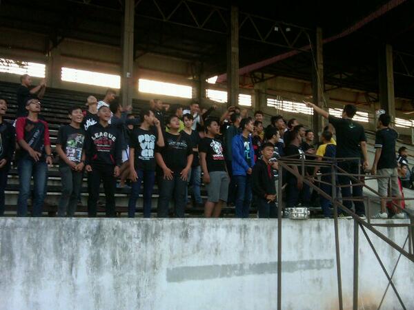 Terima kasih <a href="/Tura_Official/">Cobra Buluran</a> <a href="/TheSixMania/">Macan Kota Baru</a> &amp; ank SMA 2, yg tlah dtg mndukung <a href="/persisko_jambi/">Laskar Sultan Thaha</a> , ,hari rabu qt beraksi lg