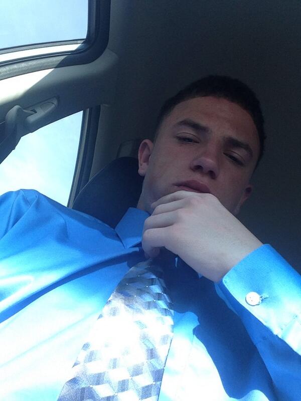 superFro2's tweet image. Best athlete in Suffolk county awards breakfast #Nobes