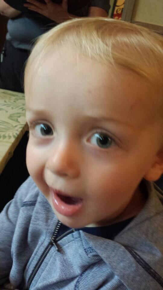 JK13's tweet image. Managing four kids for breakfast is usually a challenge #mifood 4sq.com/1huovBp