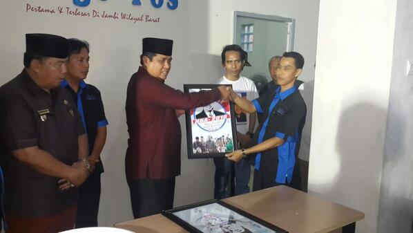 Kita <a href="/Ultras_Tempoyak/">SIGINJAI AREA</a> ad jg "@gub_hba: Terima kasih untuk para pimpinan dan segenap staf Bungo Pos atas kenangannya "