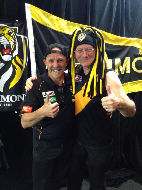KevinBartlett29's tweet photo. The team is growing..just waiting for the big boy! #bigbadmal #KBTV http://t.co/MSjeoH7gtZ