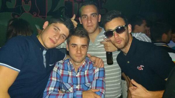 MarioChamacko's tweet photo. Trambolikos?? Puede ser... @andreshorcajoo @Victor23Diaz @FRANFF11 @fernandohaz14 http://t.co/ua3nwvnib8