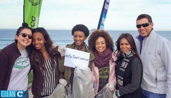 MichkaHey's tweet photo. Thank you so much @OrganicReliance for the support, care and laughs. @missearth_sa wouldn't b the same without u http://t.co/DuMzaNTQJ1