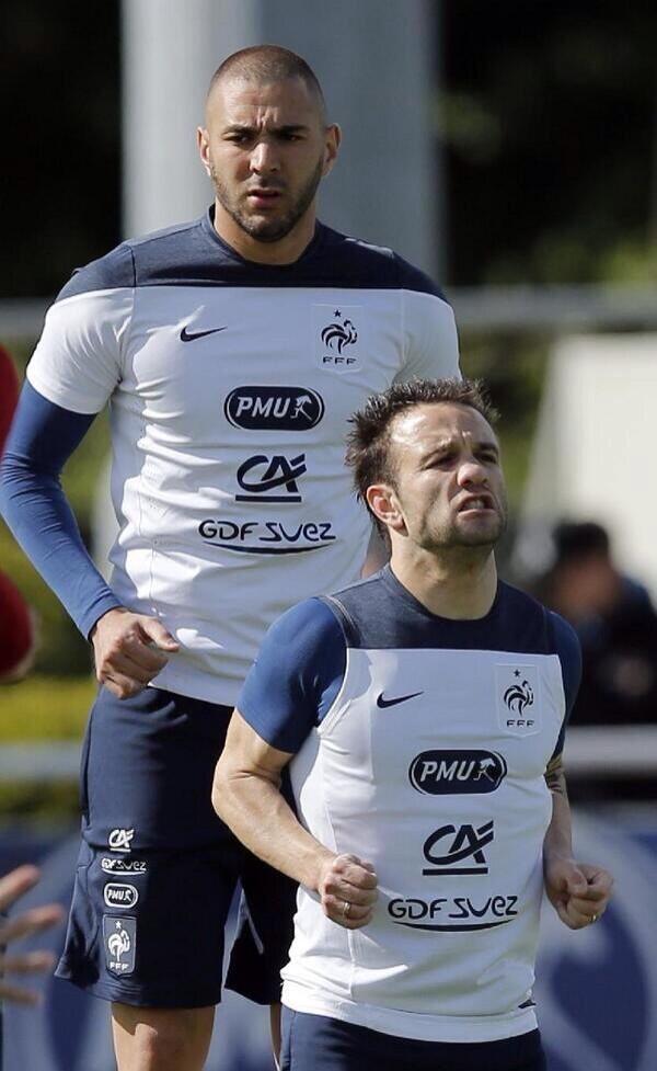 Not sure why Mathieu Valbuena can never be photographed at an acceptable he...