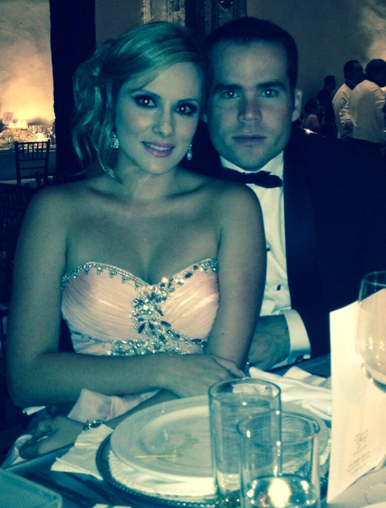 Christian Lara on X: De boda! Te amo! @roberto_ruizg  http:t.co0sDgJTSIwZ  X