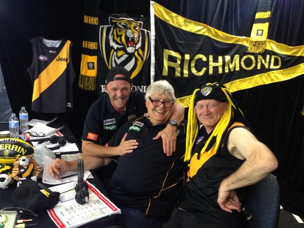 Richmond_FC's tweet image. Tune in Tiger Army! RT @KevinBartlett29: taking a half time breather. tigers on a roll! #bloodygood #KBTV