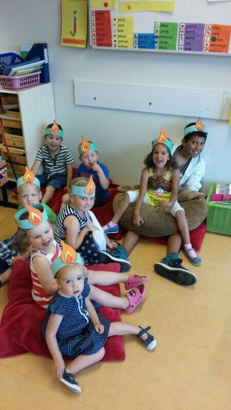 Elwin76's tweet photo. Pinksteren (pentagost) ook voor de kids @elimreeuwijk @RMchurches http://t.co/iXhqqoB42h