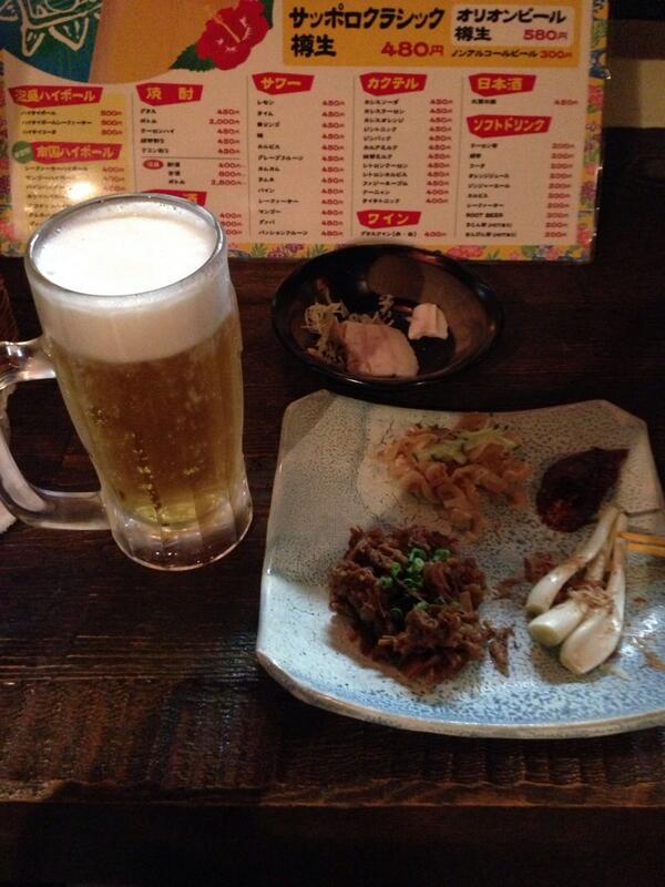 ngnl's tweet photo. 一人飲みはいつも沖縄料理〜 http://t.co/06Etjv3GZG