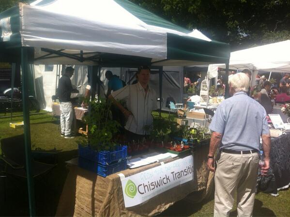 TChiswick's tweet photo. All set up in @BedfordParkFest http://t.co/CWiVkCNZd2