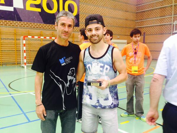 C. RIO MULA el muleño Juan Gabriel Pastor, 4º en general y 1º Senior en macromaratón Vía Verde. foto con Martin Fiz