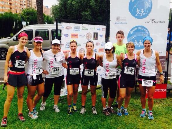 trinet_2012's tweet photo. Esta mañana unos pocos hemos estado en el TrailSerragrosa! Carrera dura pero en muy buena compañía y organización 10! http://t.co/4jSdEh7IfN