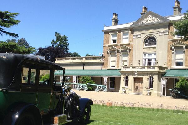 sbmartell's tweet photo. Stunning cars @PowellCotton Rolls-Royce event today, Quex House doesn't look too bad either :-) http://t.co/I7jbZ2r4Ft