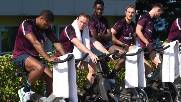 PHOTO: The players do their recovery on the bikes #3lions <a href="/sterling31/">Sterling</a> <a href="/LukeShaw3/">Luke Shaw </a> <a href="/GaryJCahill/">Gary Cahill</a> <a href="/WayneRooney/">Wayne Rooney</a>