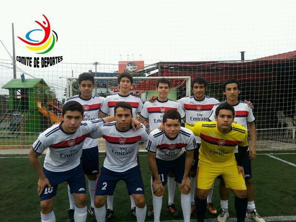 deportesCTN's tweet photo. El segundo mejor cuarto: @CerotreceFC #EnBuscaDeLaCopa #Apertura014 #ComiteDeDeportes #ExAlumnosCTN http://t.co/u9wEHb88v3