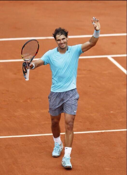 TheCryptoSquire's tweet photo. — Papá, cuéntame una leyenda antes de dormir.
— Rafa Nadal.
— Gracias, buenas noches.
— Descansa, hijo. http://t.co/D3zoK1QosX