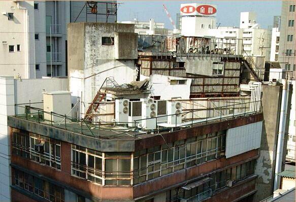 توییتر 小田島等 Odajima Hitoshi در توییتر 前にも書いたけど ショーケンと水谷豊のドラマ 傷だらけの天使 のロケ地 屋上ペントハウス 代々木の駅前に まだ残ってるんだよな Http T Co Rnlkwngntn