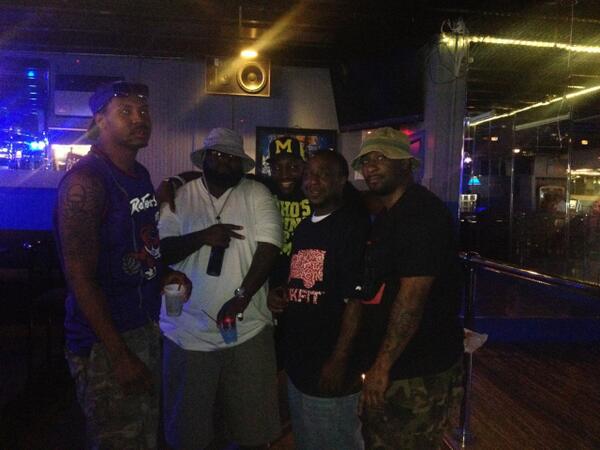 MDWolverines's tweet image. Wolverines hang up at Blue Martini after game for a lil Jackie D.