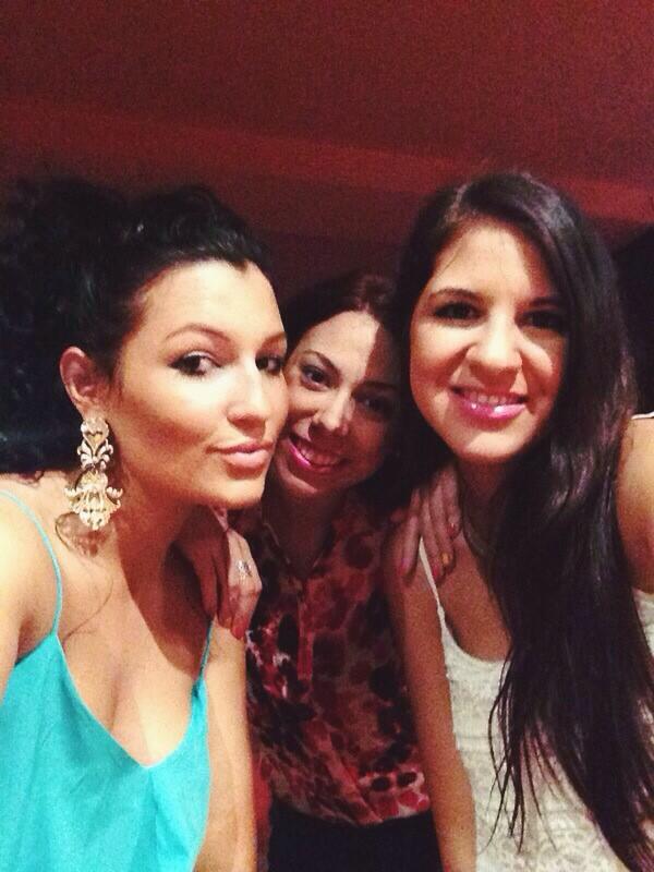 anitajimenez94's tweet photo. Muy buenos días pasados en benidorm con mis chicas, ahora toca vuelta al estudio 👎👎 http://t.co/qsd97GeoFx