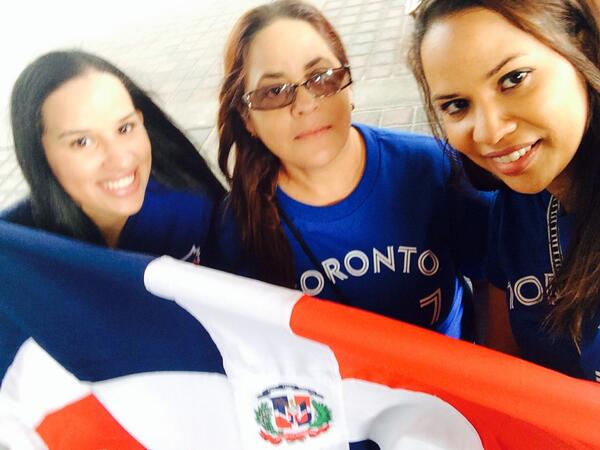 DARI1_1's tweet photo. Aqui estamos esperando el bubblehead de @lamelaza_7 😬😬😬 http://t.co/YK5jinxJ1g