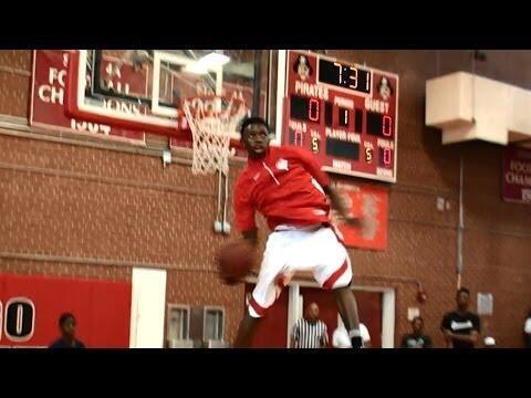 BleacherReport's tweet photo. VIDEO: 6'2" high schooler Kwe Parker throws down ridiculous, twisting pre-game dunk http://t.co/umRrslxML8 http://t.co/9nZCdT6QoW