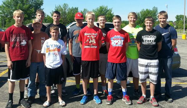 RV Cardinal Wrestler tweet media