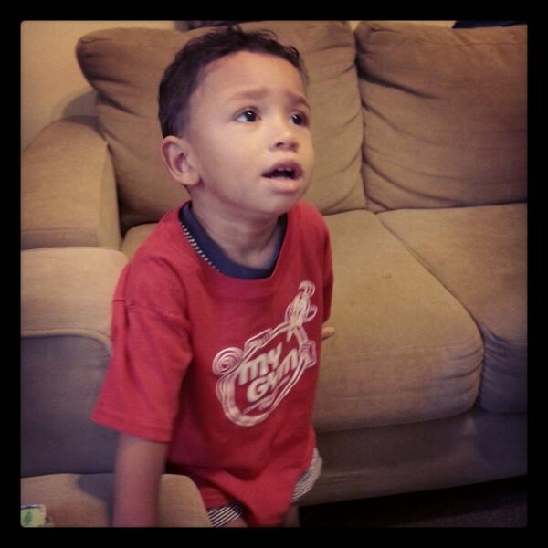 SingleChoiceMom's tweet image. I look at this kid and smile #myalmondjoy #mylittleman #watchingjunglebook #spanishdisney #Sunday