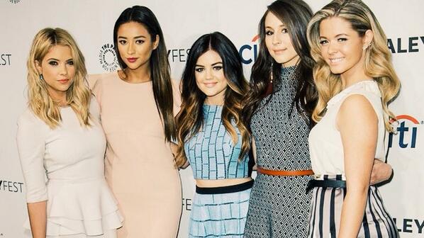 fifthmitch's tweet image. quatros anos do melhor cast #4YearsofPLL