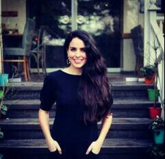 noor_zi's tweet photo. Asli Tandogan http://t.co/l8A0hB4zEm