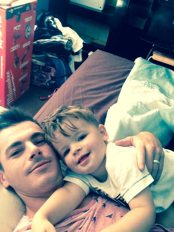 reverett69's tweet photo. Chilling with my boy on a Sunday can't beat it :D http://t.co/X4ffXD4zd2